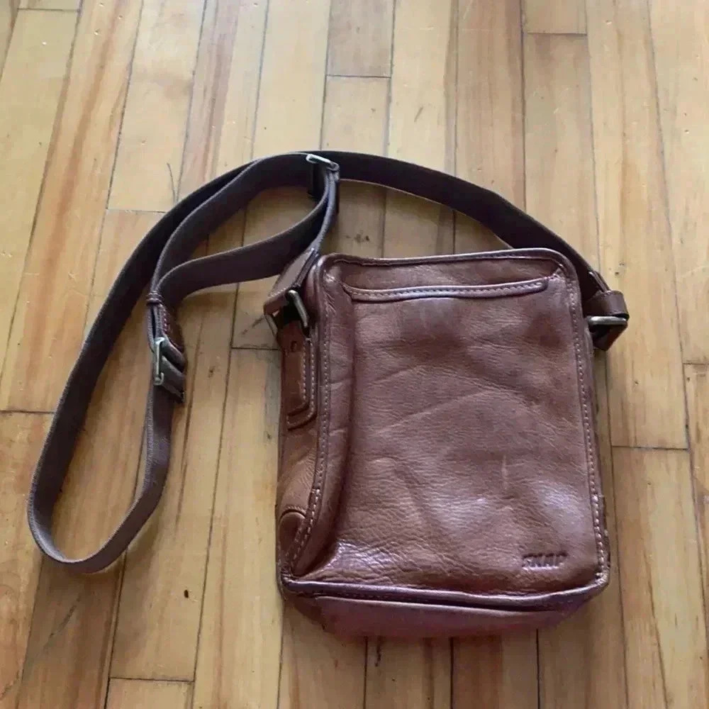 Skap  crossbody bag‎